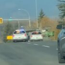 Policia faz manobra PIT em trator.