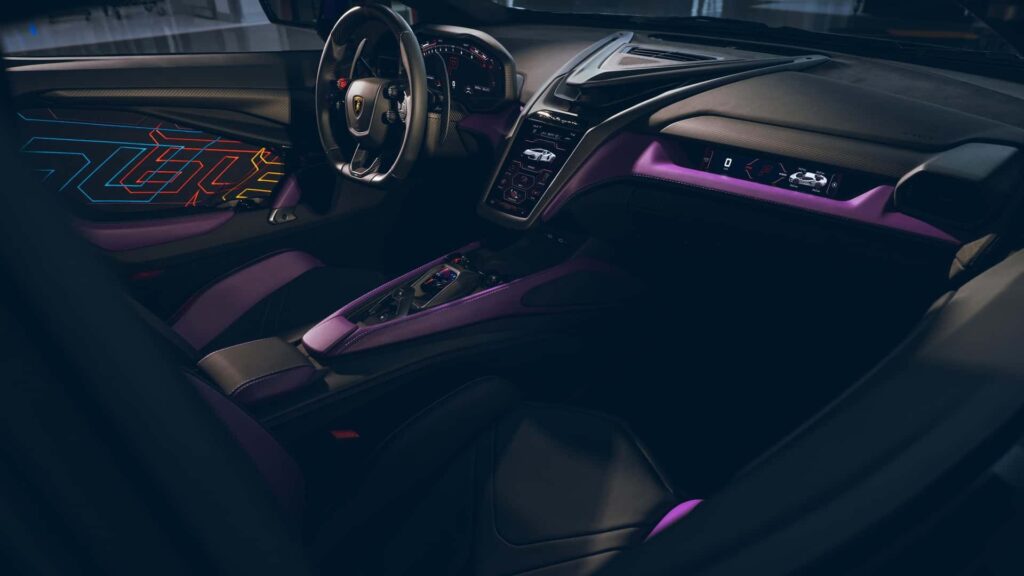 Lamborghini Revuelto interior