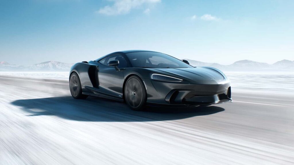 Nova McLaren GTS 2024.