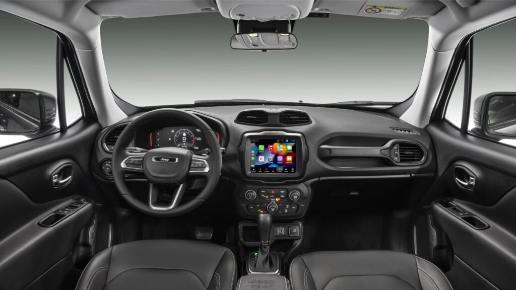 Painel do Jeep Renegade 2024.