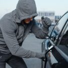 Evite roubos na estrada no final do ano.