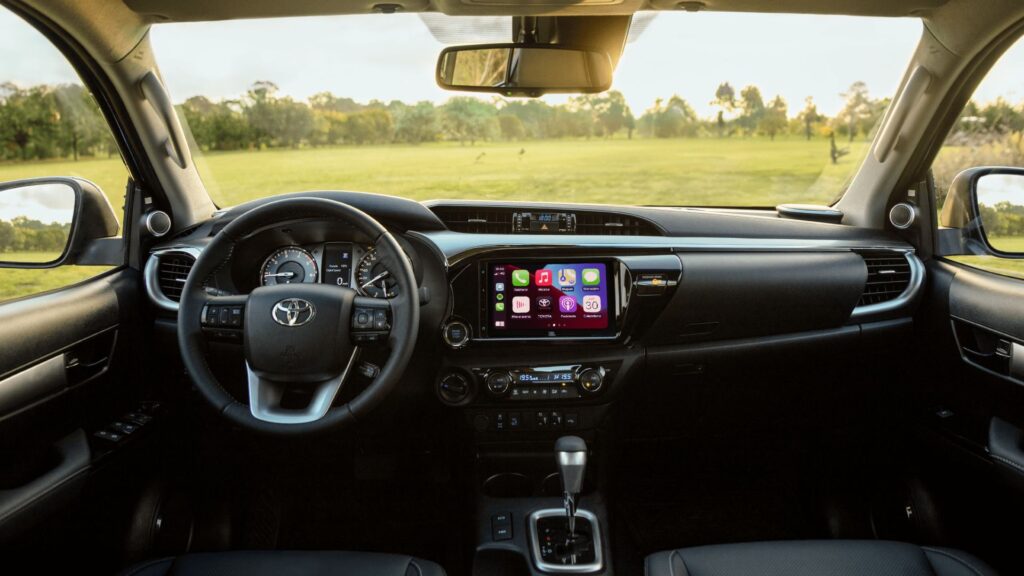 Painel da Toyota Hilux 2024.