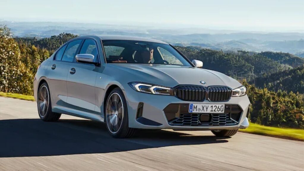 BMW 330e 2024