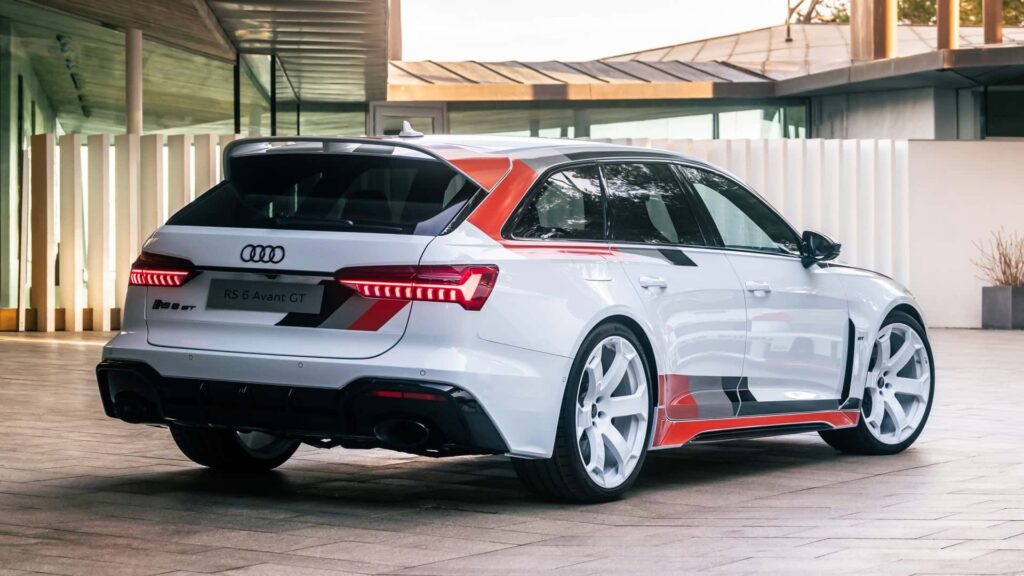 Audi RS6 Avant GT Traseira.