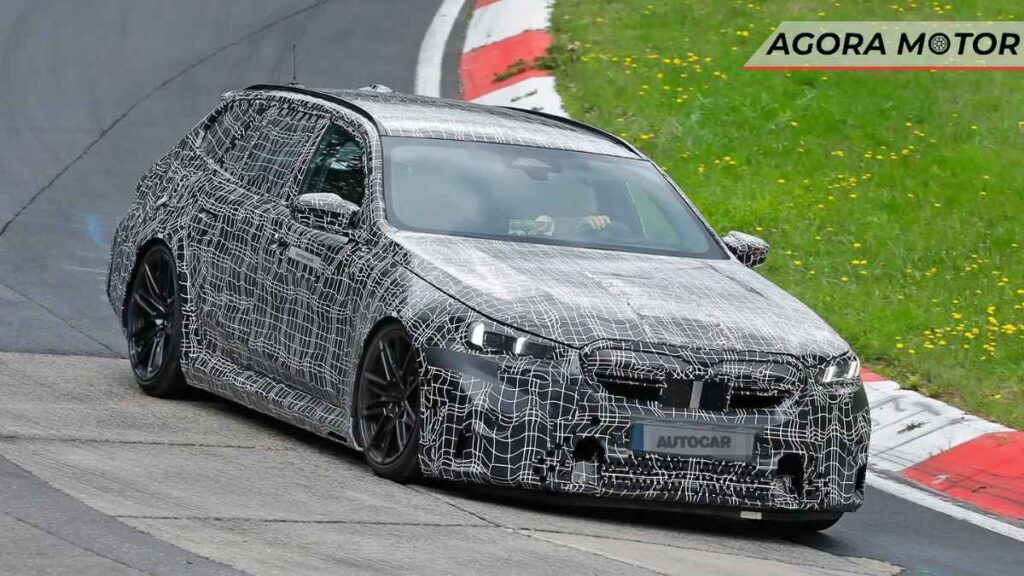 BMW M5 Touring passa por testes urbanos e de pista antes do lançamento