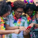 Celular da Brahma: Gratuito para quem tem medo de perder o celular no Carnaval!