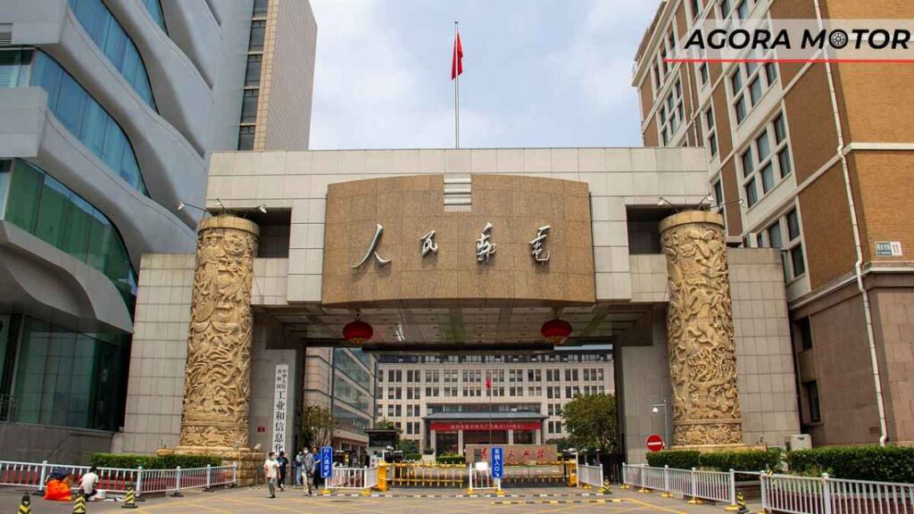 China irá conter o crescimento desenfreado de carros elétricos no país!