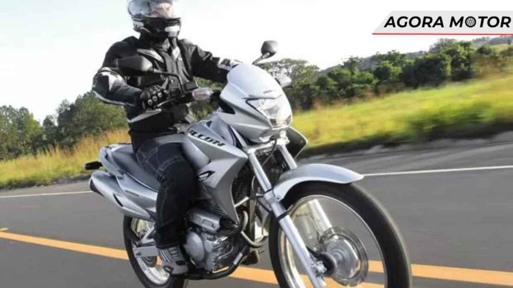 Conheça a NX400: uma moto crossover