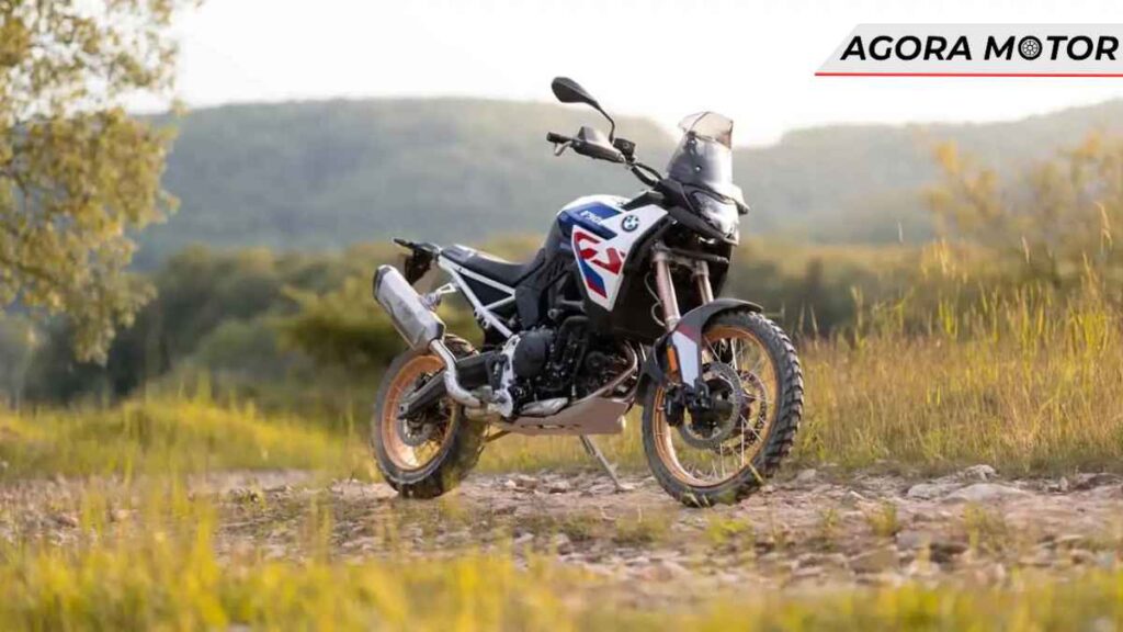 Nova BMW F 900 GS 2025 é 14 kg mais leve com tanque de plástico