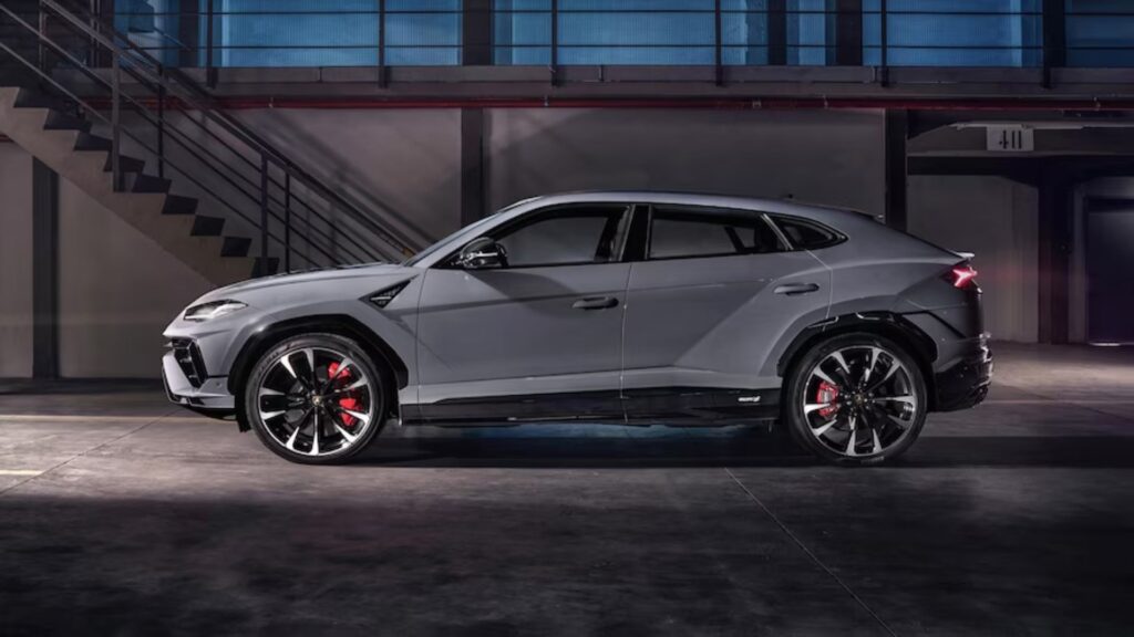 Lamborghini Urus 2024.