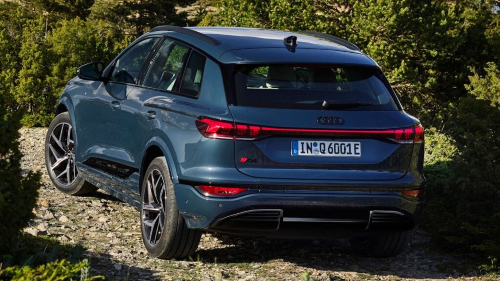 Audi Q6 e-tron Traseira.