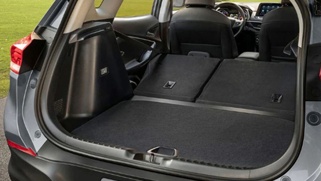 Porta-malas do Tracker 2025.