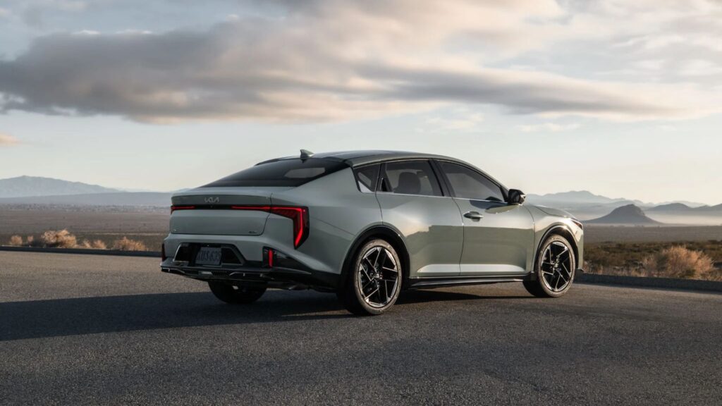 KIa K4, sucessor do Cerato.