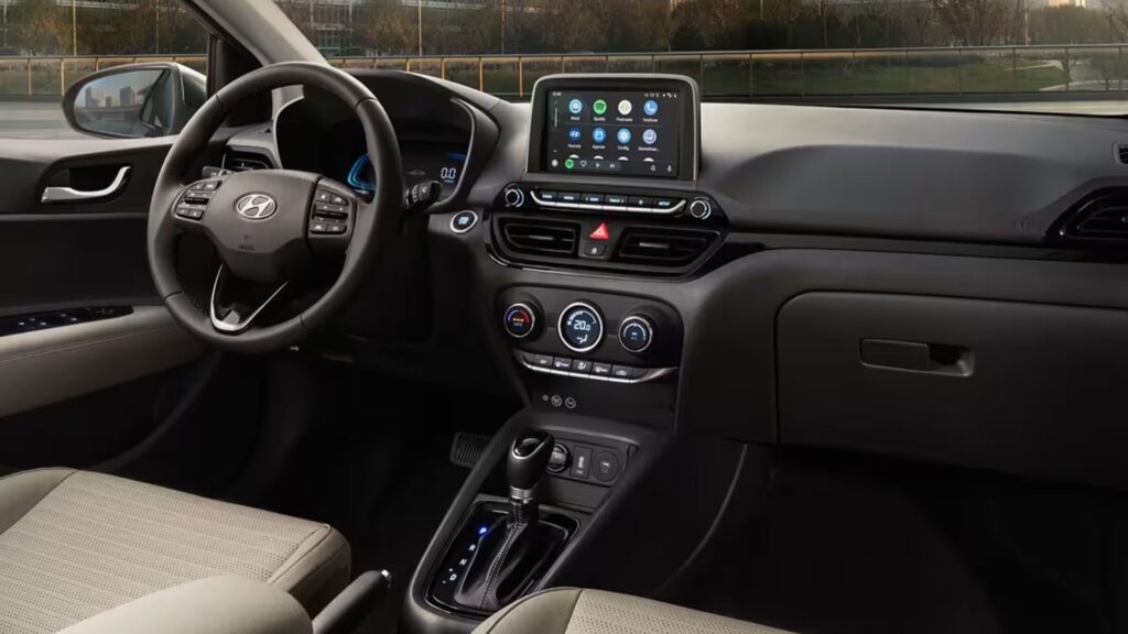 Hyundai HB20S 2025