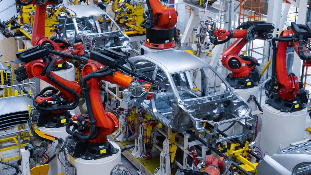 Industria recebe investimento de R$ 100 bi.