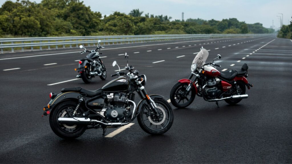 Super Meteor 650.