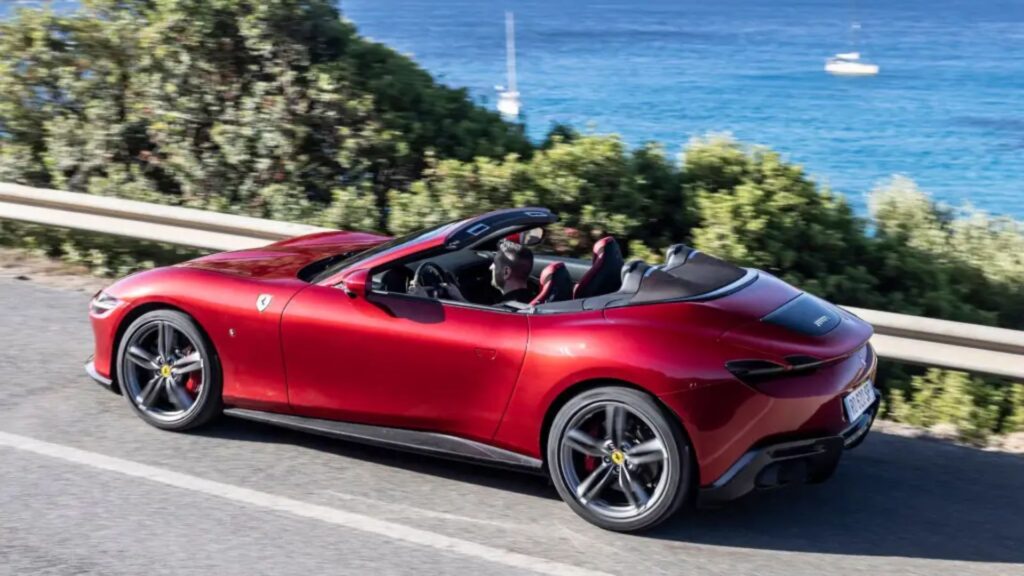 Ferrari Roma Spider 2024