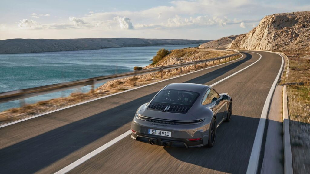 Porsche 911 2025.