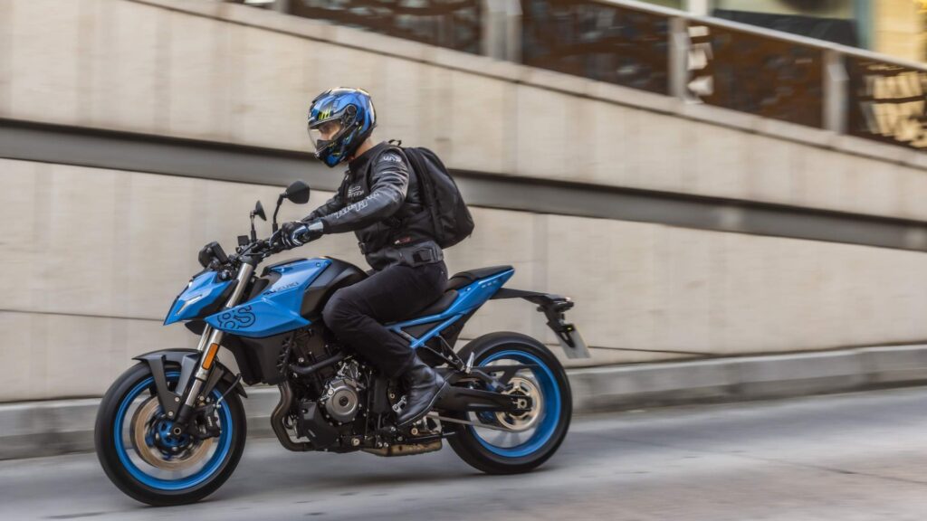 Suzuki GSX-8S 2024