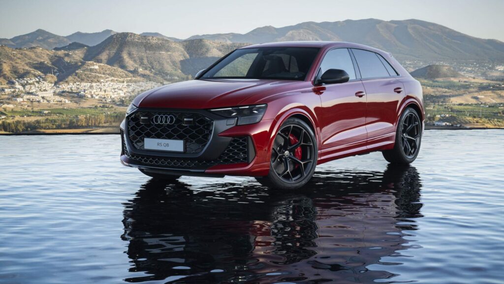 Audi RS Q8 Performance 2025