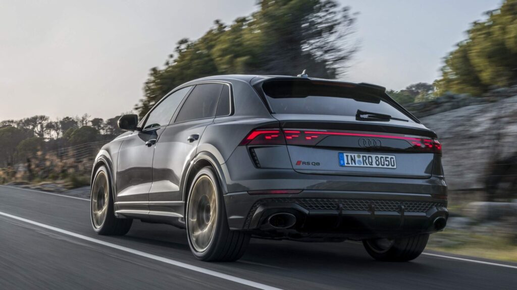 Audi RS Q8 Performance 2025