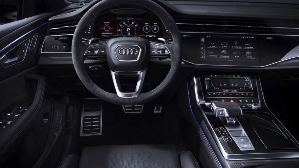 Audi RS Q8 Performance 2025