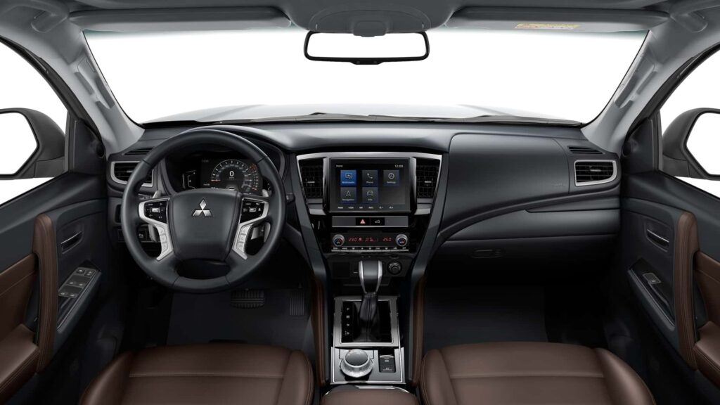 Pajero Sport Legend Black