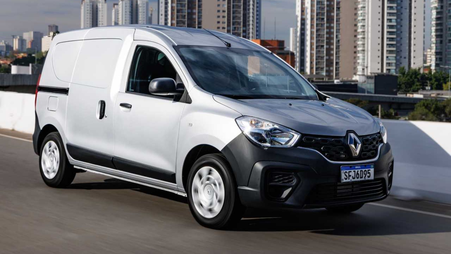Renault Kangoo 2025 chega ao mercado a partir de R$ 120.800