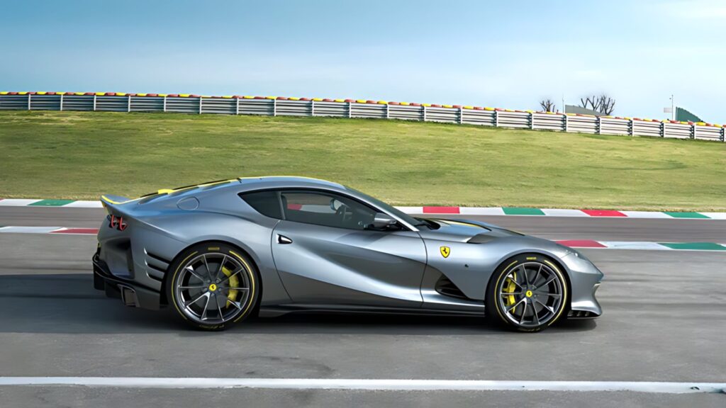 Ferrari 812 Competizone