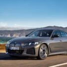 BMW i4 2025 na estrada