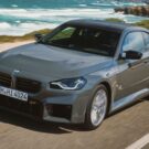 BMW M2 2025 na estrada