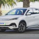 BYD Yan Plus 2025 na diagonal