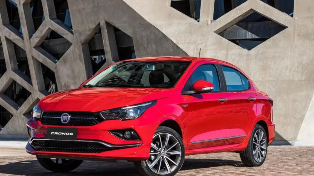 Fiat Cronos 2025 vermelho na diagonal