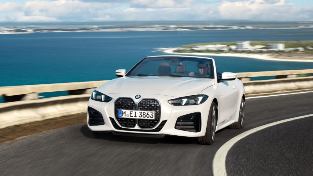 BMW 420i 2025 na estrada