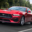 Dianteira do Ford Mustang GT Performance 2025