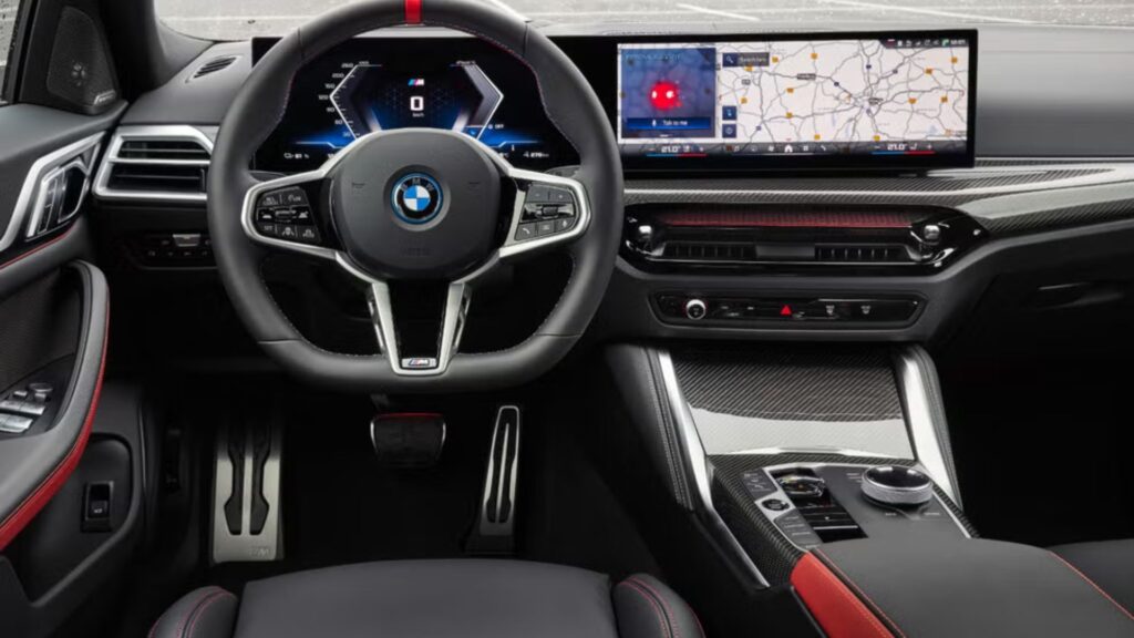 Interna do BMW i4 2025
