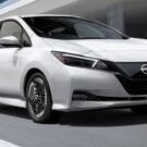 Nissan Leaf 2025 na estrada