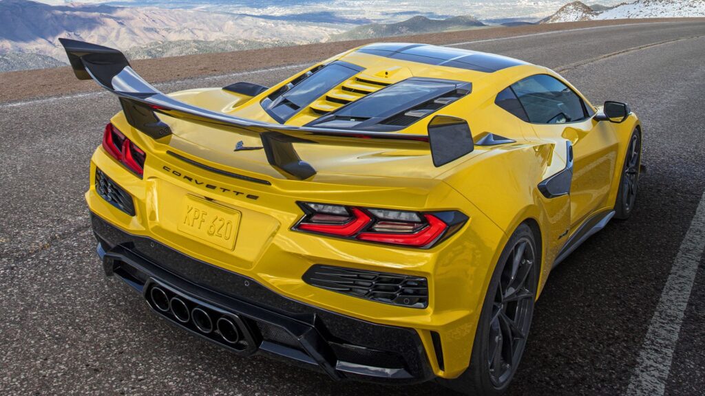 Traseira do Chevrolet Corvette ZR1 2025