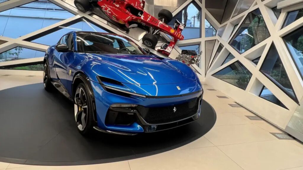 Ferrari Purosangue 2025