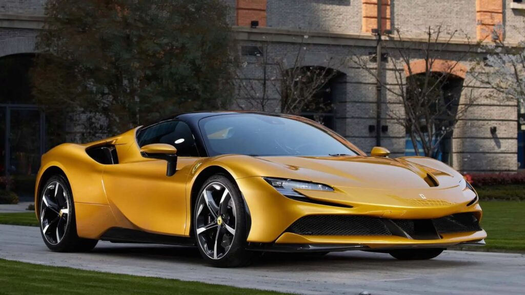 Ferrari SF90 2025.