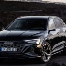Audi Q8 E-tron 2025 preto na diagonal