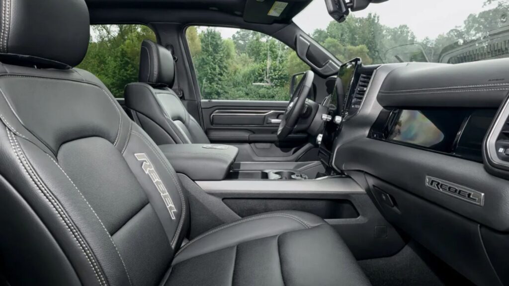 Bancos da RAM 1500 2025