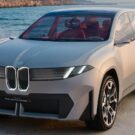 Dianteira do BMW iX3 2025.