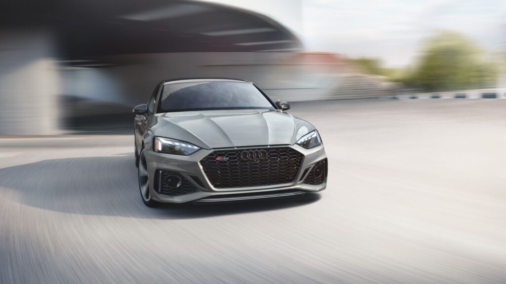 Dianteira do Audi RS5 2025