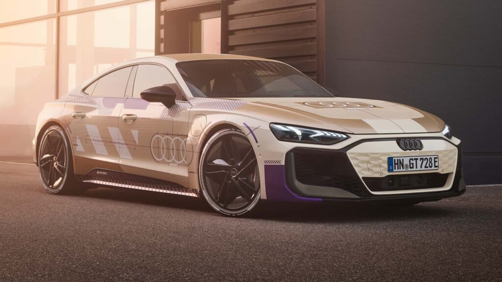Audi e-tron GT 2025 lateral