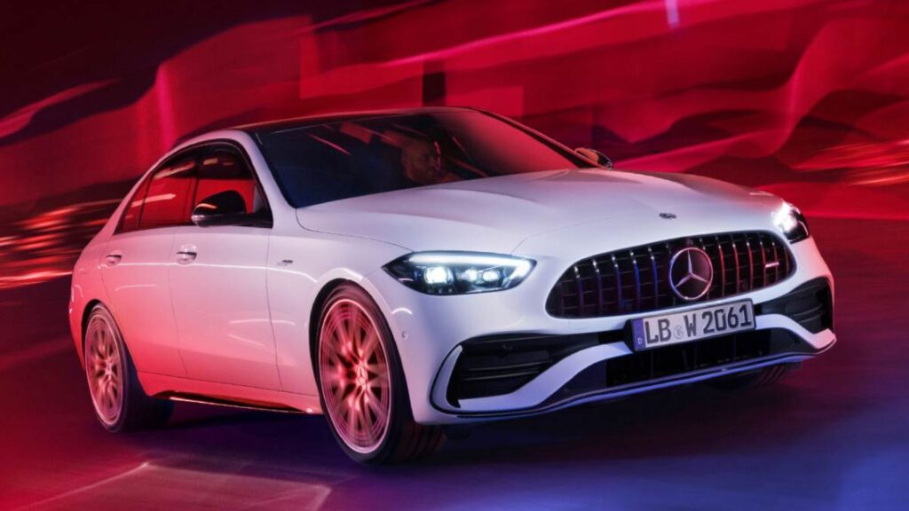 Mercedes-Benz Classe C 2025 em movimento