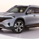 Mercedes-Benz EQB 2025 na diagonal