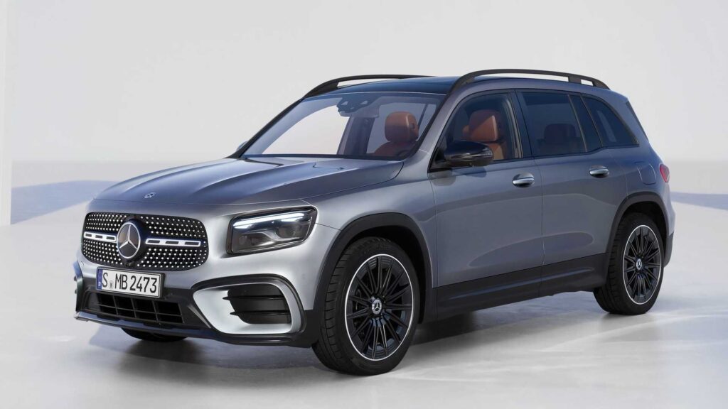 Mercedes-Benz GLB 2025 prata na diagonal