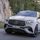 Mercedes-Benz GLE 2025 cinza na estrada.
