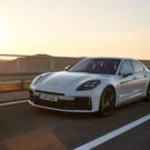 Porsche Panamera 2025 na estrada